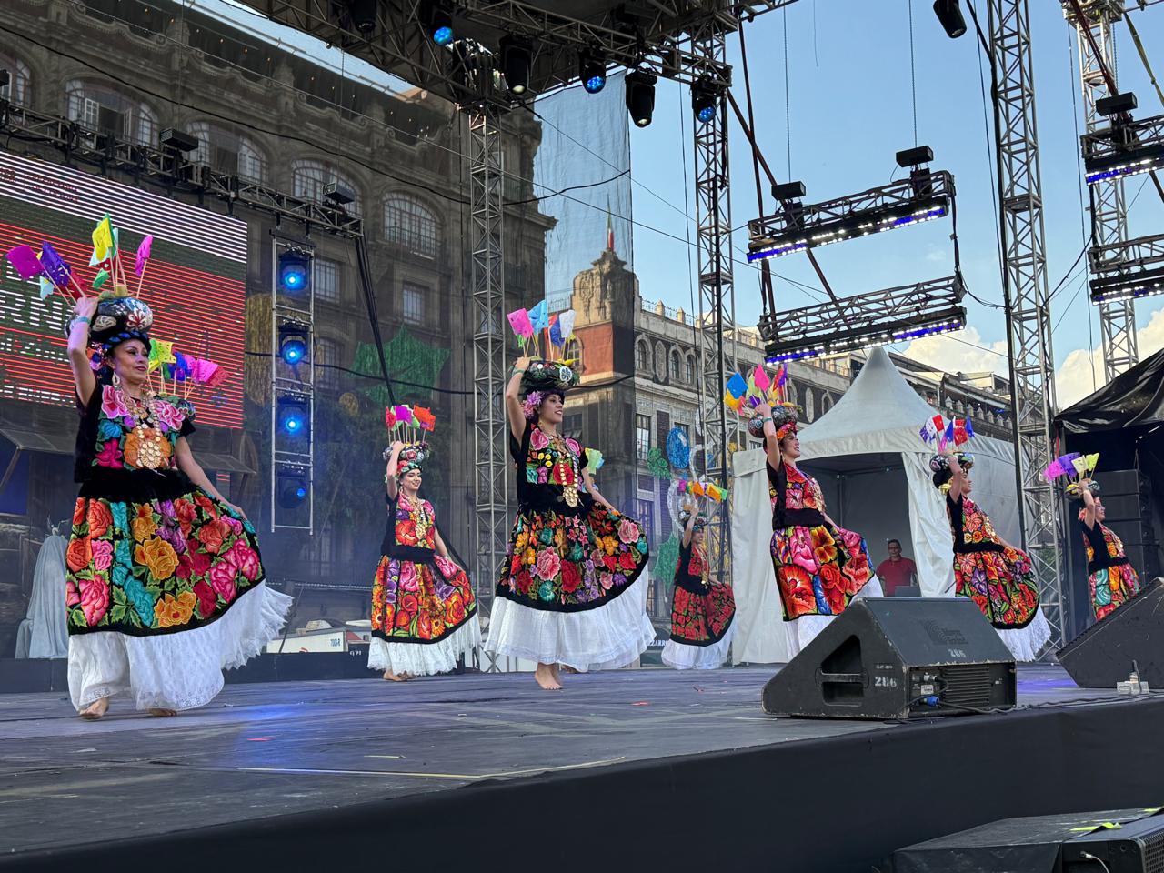 Full-width gallery image of a male dancer.